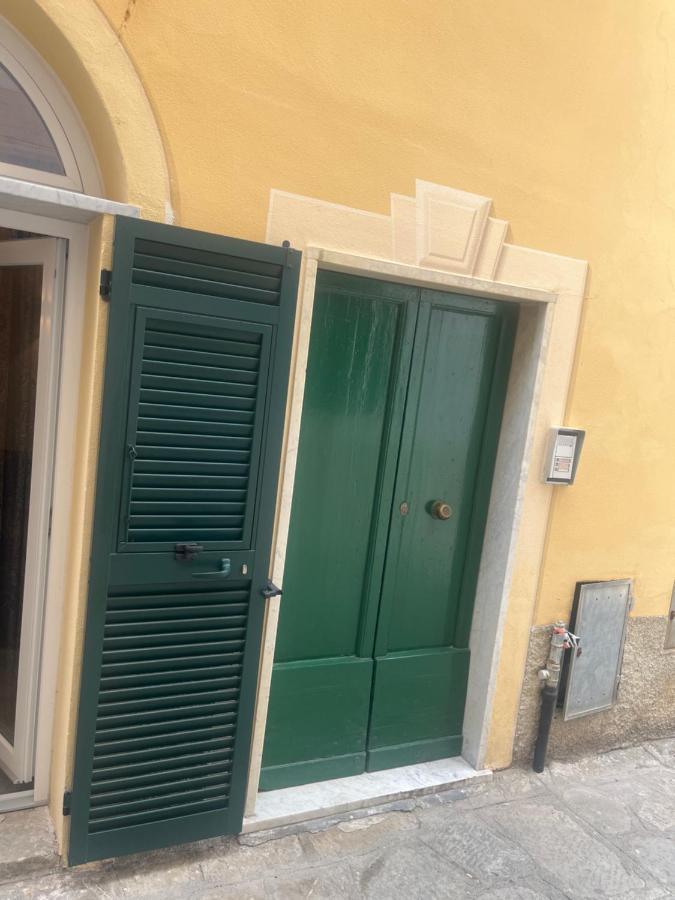 Loft Sofia A Pochi Metri Dal Mare Apartment Moneglia Bagian luar foto